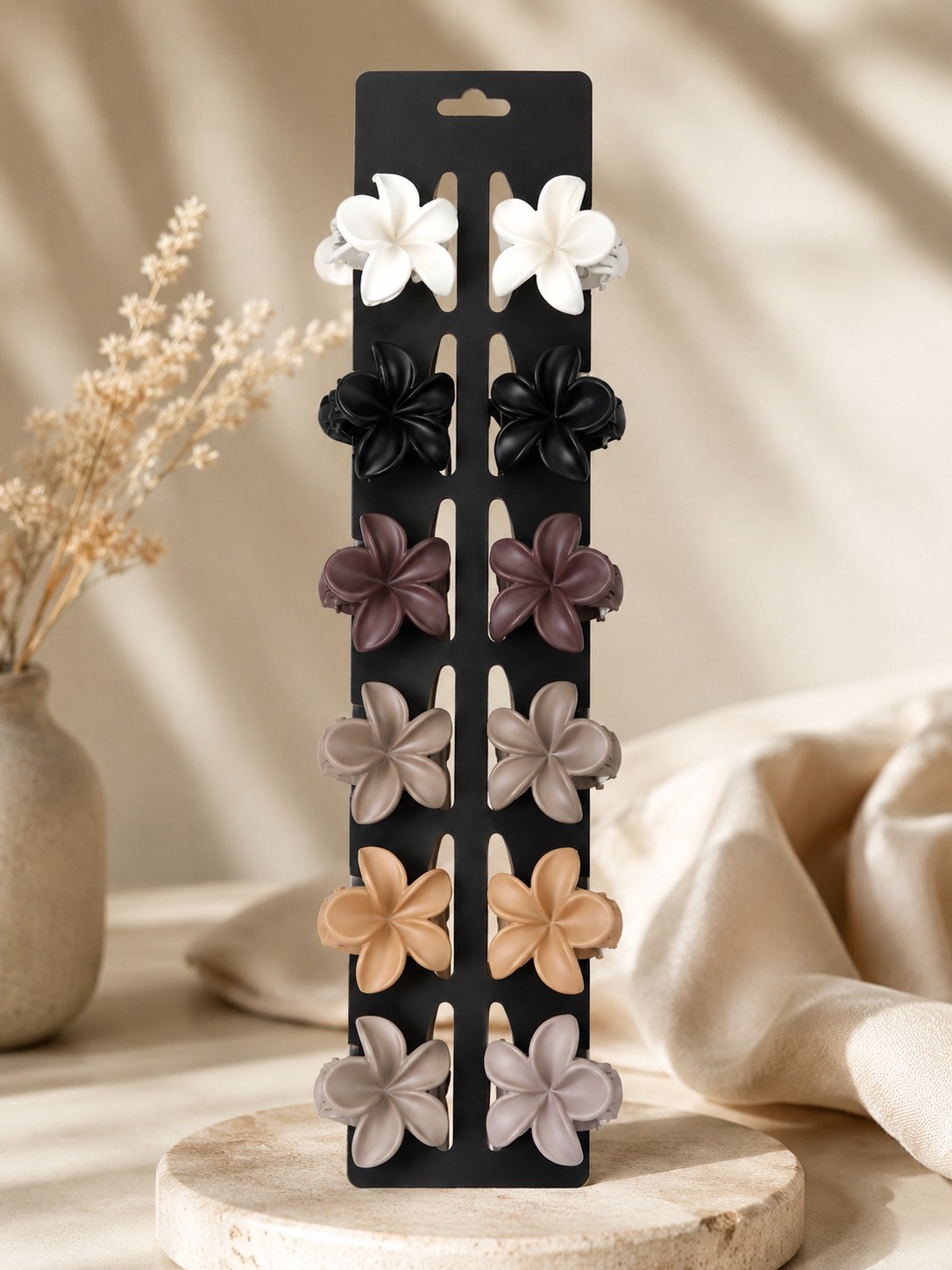 Flower shape matt clutcher